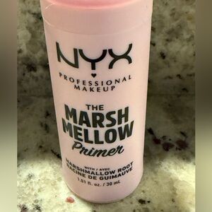 NYX Marsh Mellow Primer Smooth Base